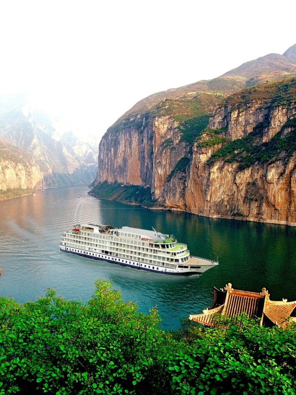 Yangtze-River-cruise-in-china-scaled